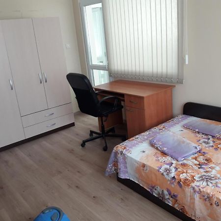 Guest House Mania โซเฟีย ภายนอก รูปภาพ